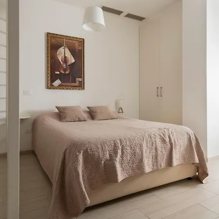 Casa Aleardi Grazioso E Nuovissimo Monolocale Con Balcone * 페자로