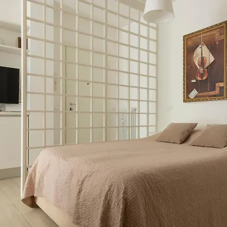 Casa Aleardi Grazioso E Nuovissimo Monolocale Con Balcone アパート