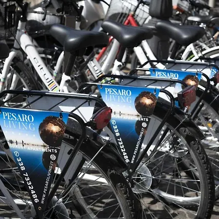 Casa Aleardi Grazioso E Nuovissimo Monolocale Con Balcone * ペザロ